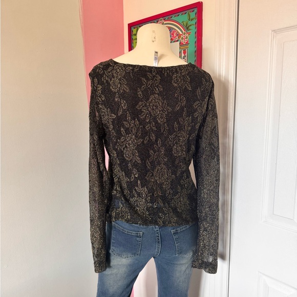Elegant Black/Gold Floral Lace Women's Top - Picture 4 of 5